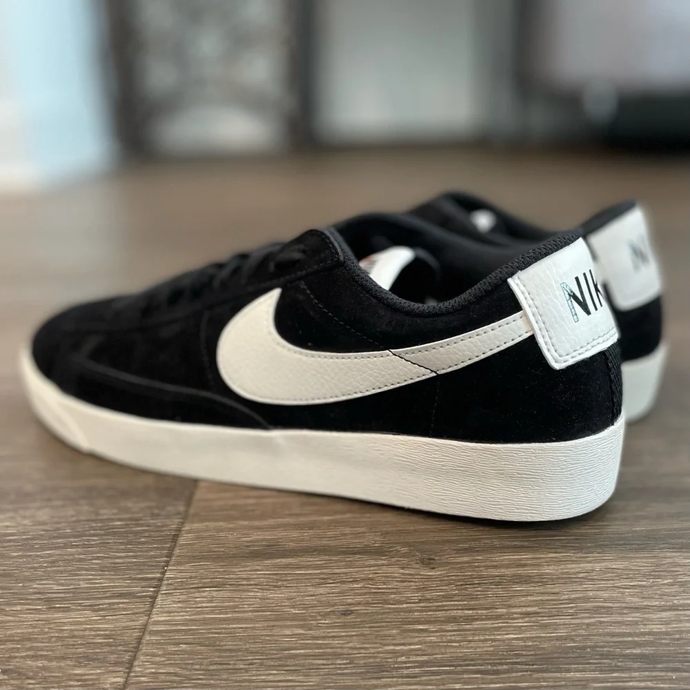 Nike Womens Blazer Low SD Sz 11